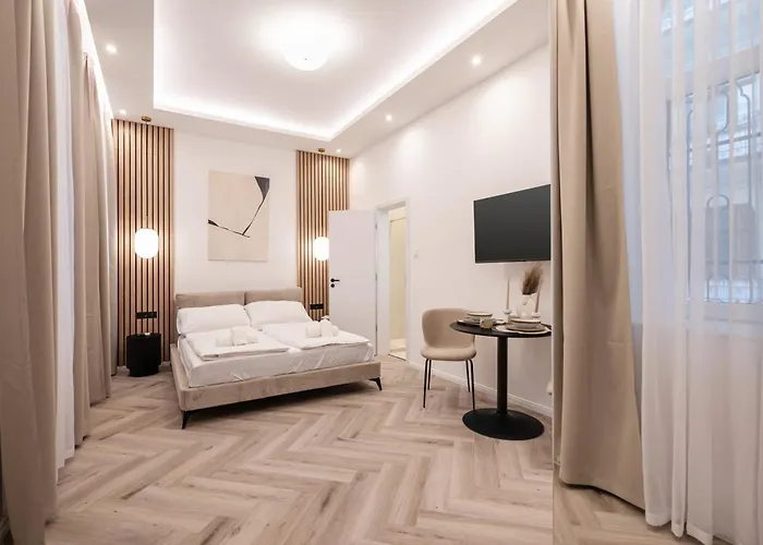 K51 - Kiraly Boutique - Location By Bqa Apartment *
